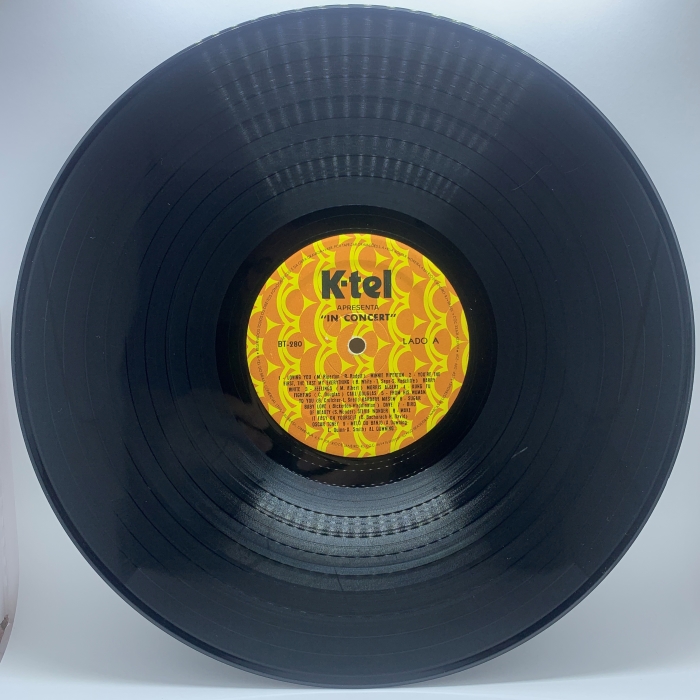 IN CONCERT - 18 ORIGINAL HITS - Imagem 3