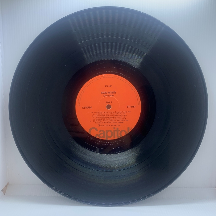 KRAFTWERK - RADIO-ACTIVITY - Imagem 4